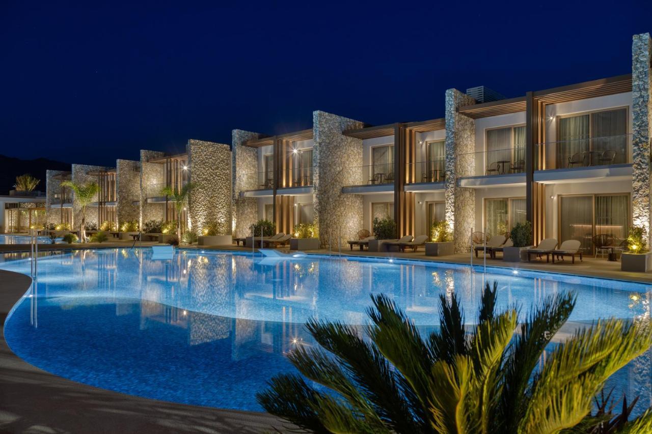 Utopia Blu Hotel Tigkaki  Exterior photo