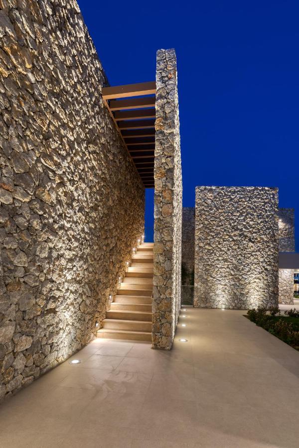 Utopia Blu Hotel Tigkaki  Exterior photo