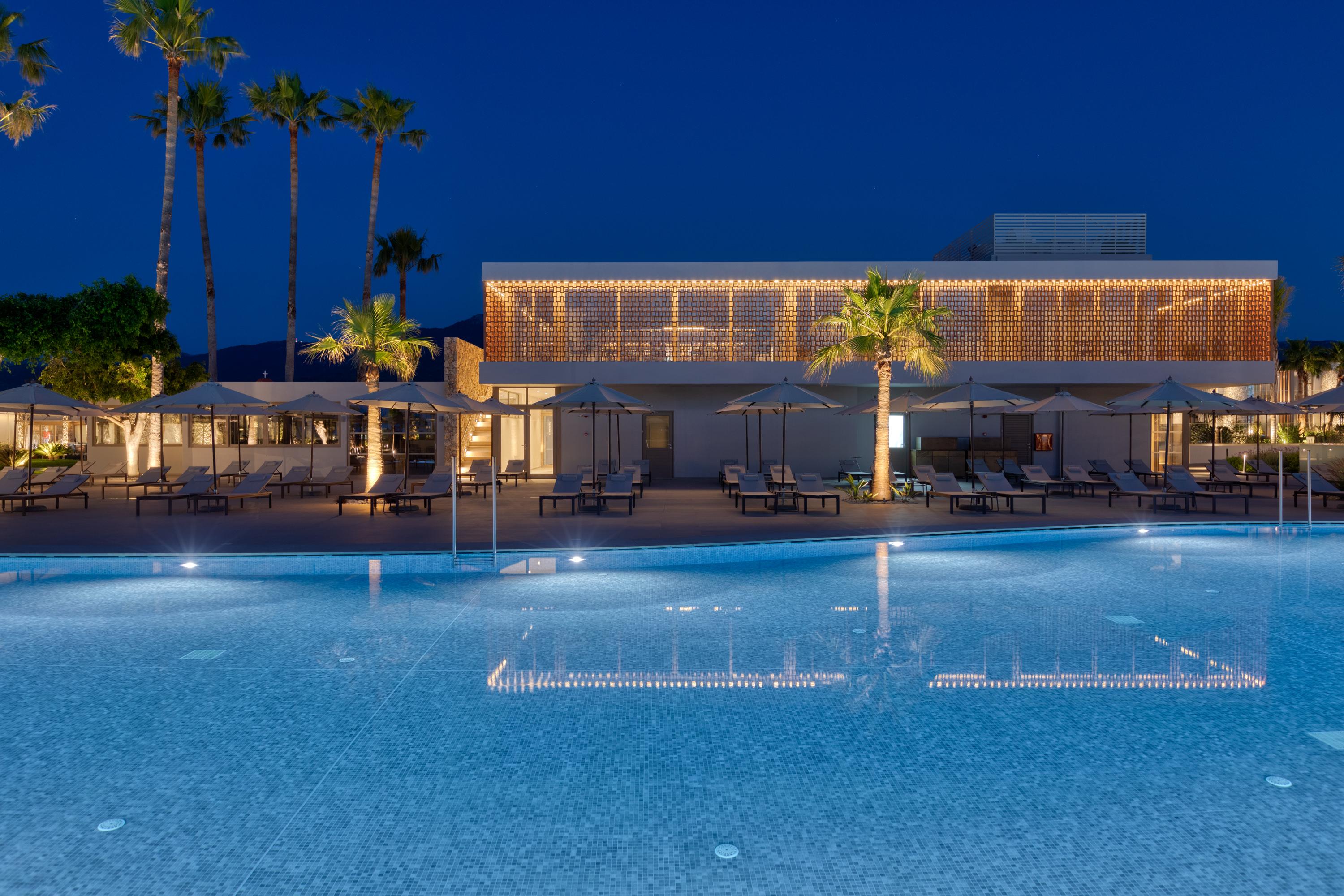 Utopia Blu Hotel Tigkaki  Exterior photo